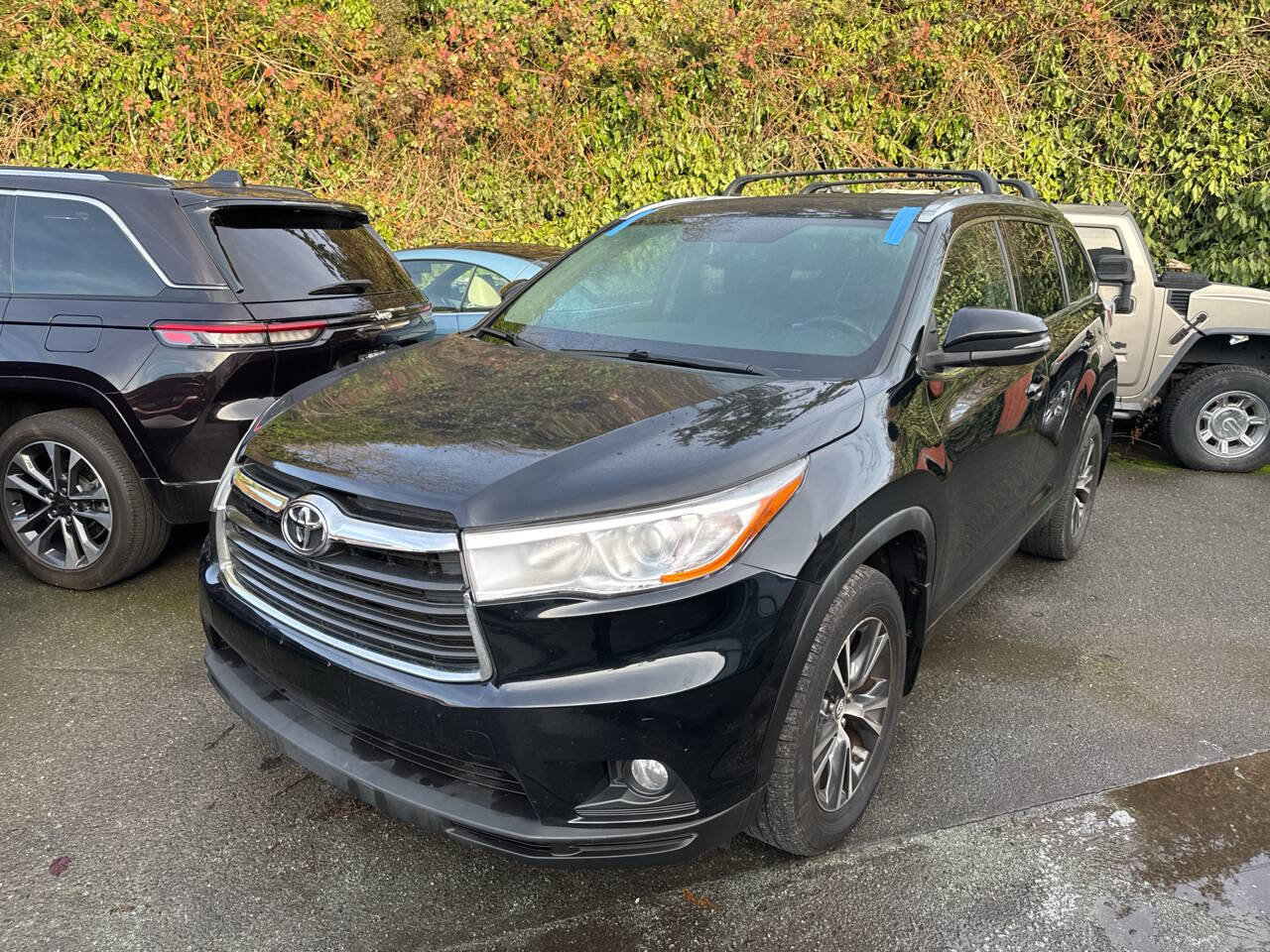 Used 2016 Toyota Highlander XLE image 1