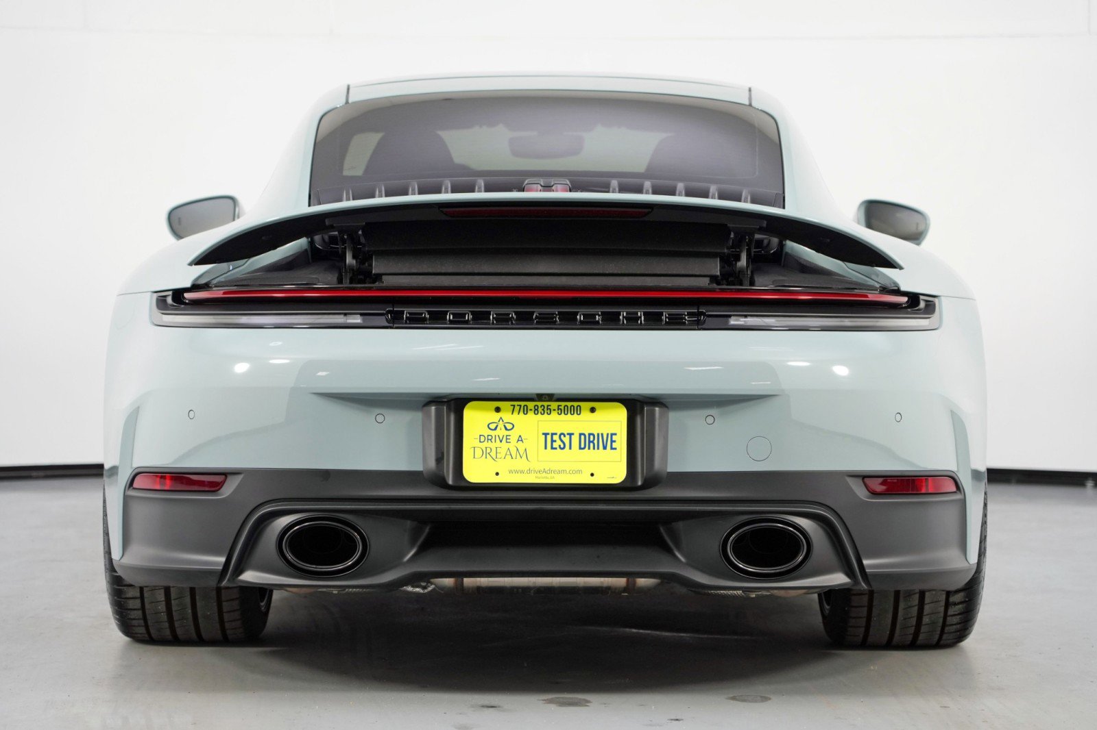 Used 2025 Porsche 911 Carrera image 10