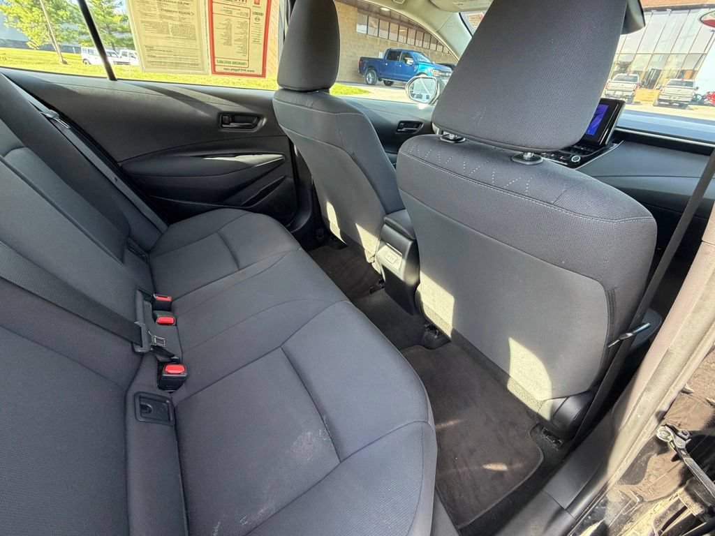 Used 2023 Toyota Corolla LE FWD image 38