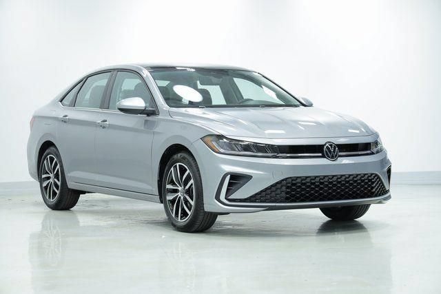 New 2025 Volkswagen Jetta SE FWD image 3