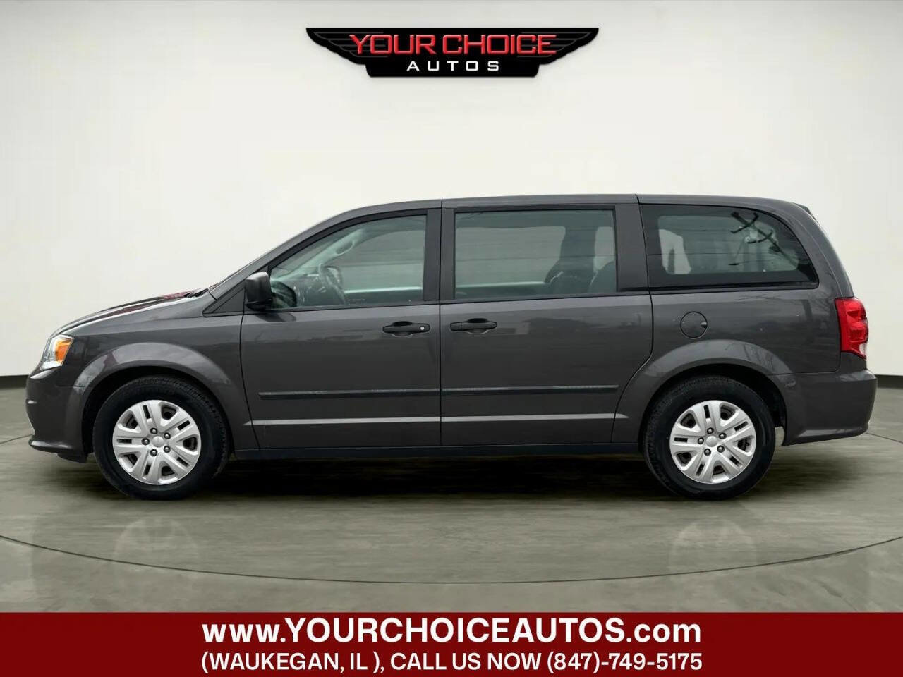 Used 2016 Dodge Grand Caravan American Value Package FWD image 2