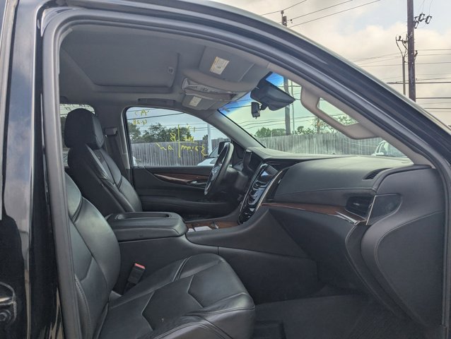 Used 2017 Cadillac Escalade Luxury RWD image 15