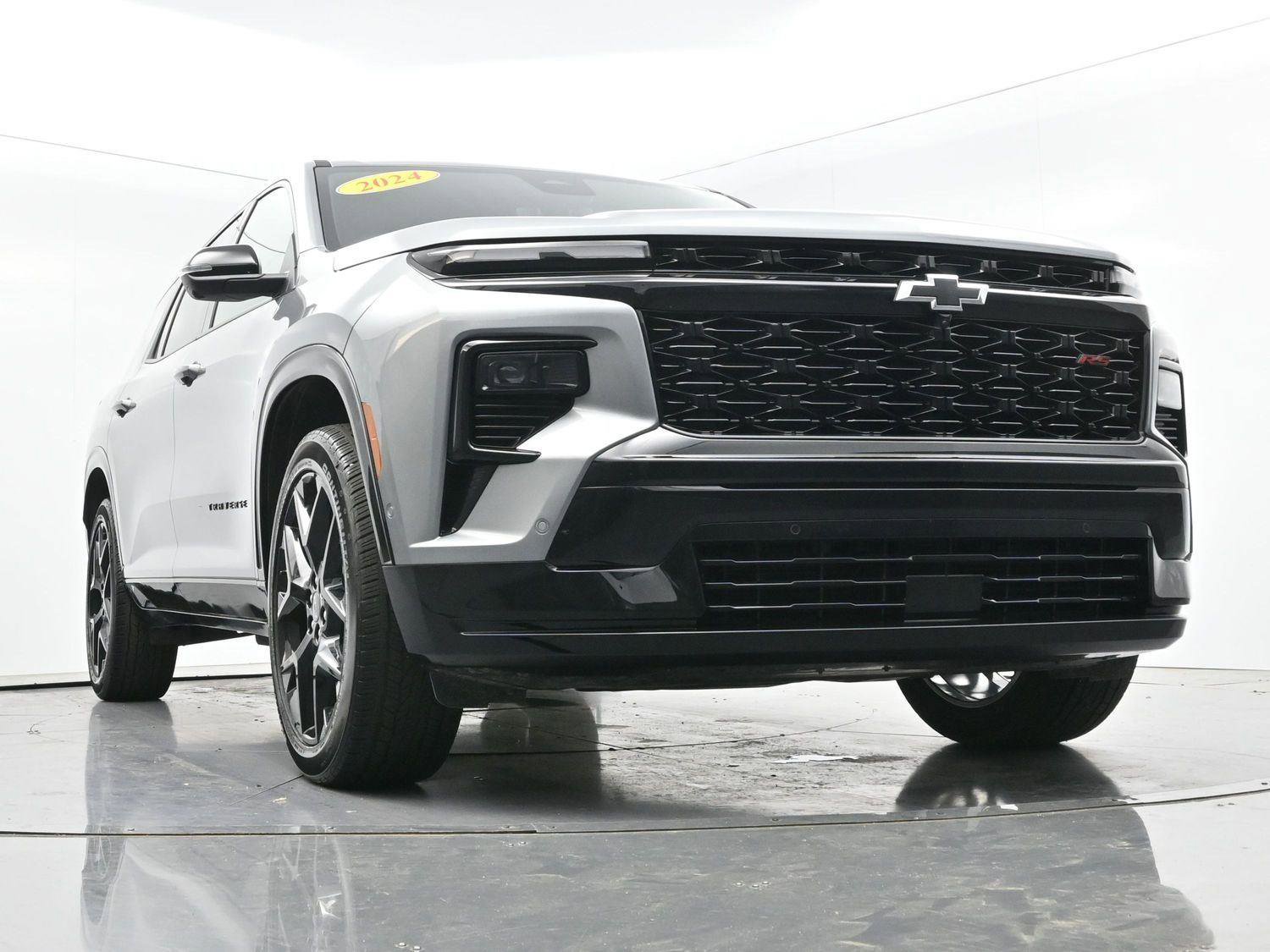 Used 2024 Chevrolet Traverse RS w/ LPO, Floor Liner Package image 51