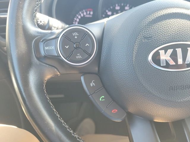Used 2017 Kia Soul + w/ Designer's Package image 11
