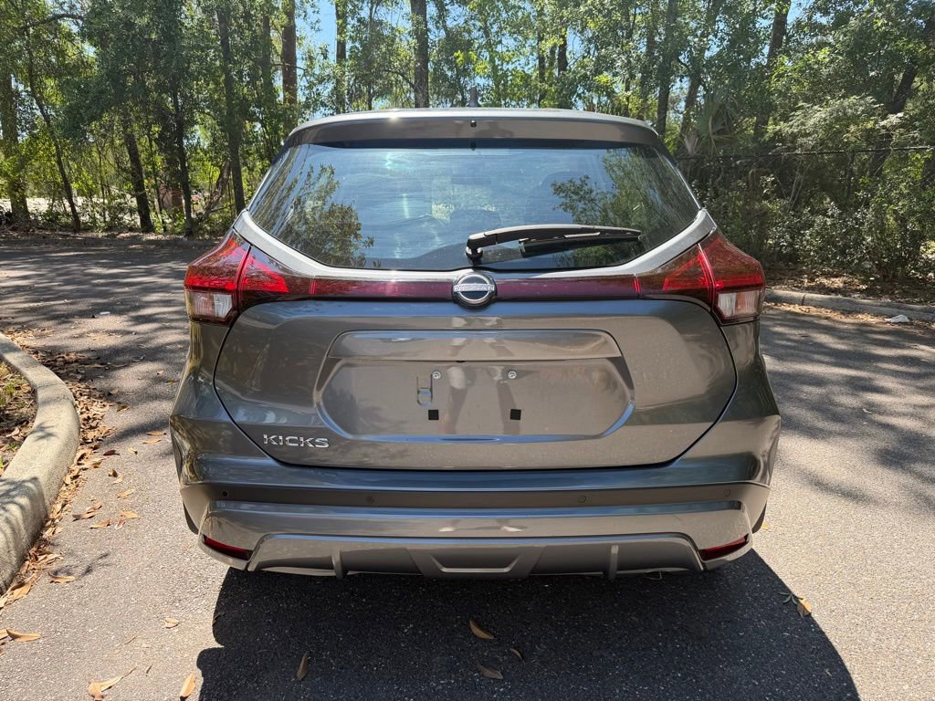 Used 2025 Nissan Kicks Play S FWD image 5