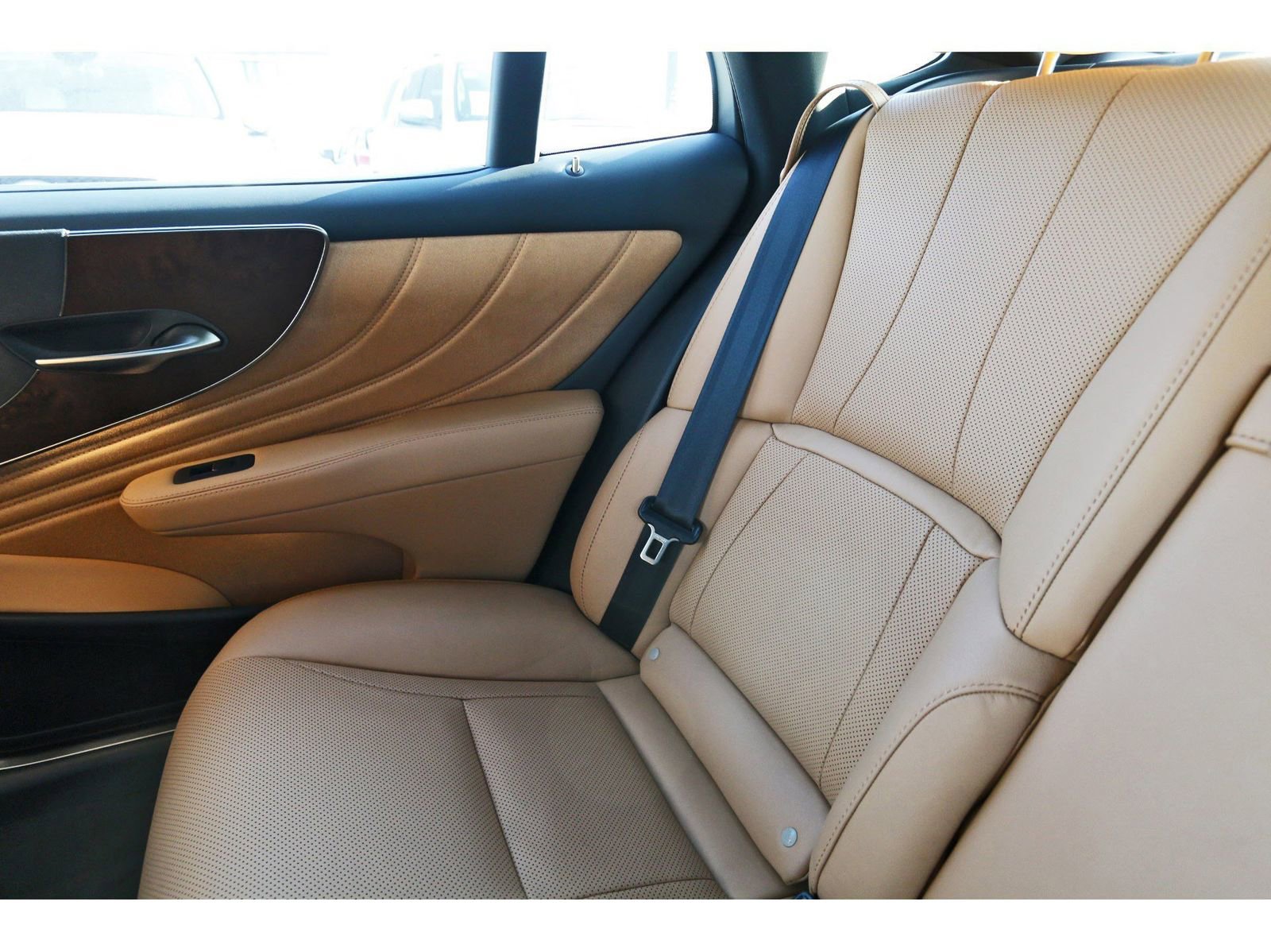 Used 2024 Lexus LS 500 image 14