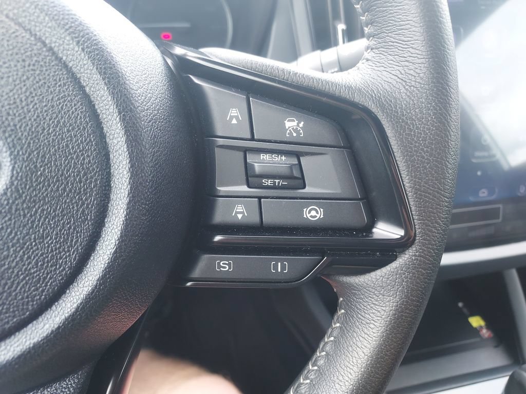 Certified 2025 Subaru Forester Premium AWD/4WD image 22