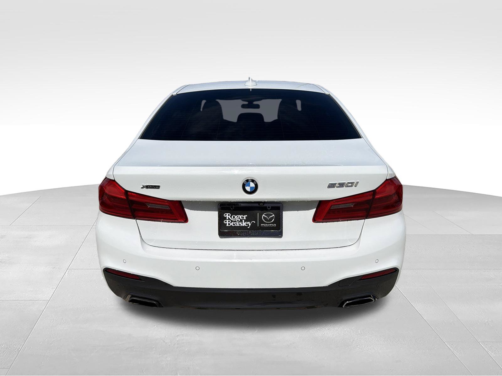 Used 2019 BMW 530i xDrive w/ M Sport Package AWD/4WD image 6