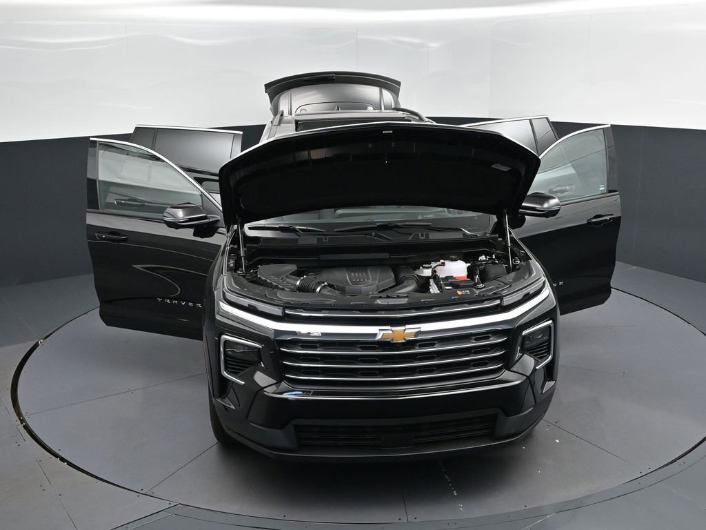 New 2026 Chevrolet Traverse LT w/ Sun and Wheel Package FWD image 52