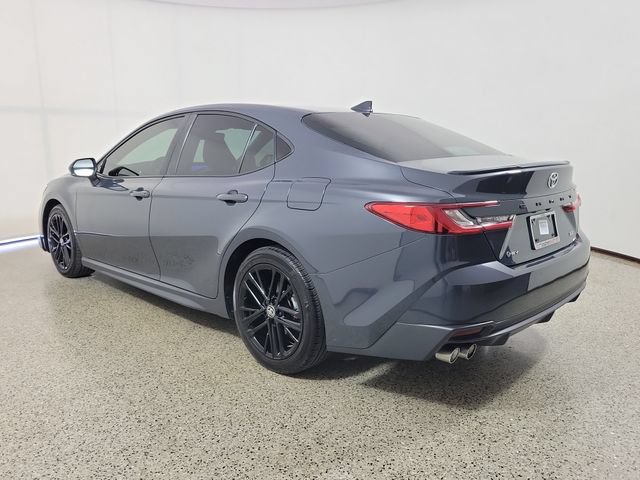 Used 2025 Toyota Camry SE w/ Convenience Package FWD image 7