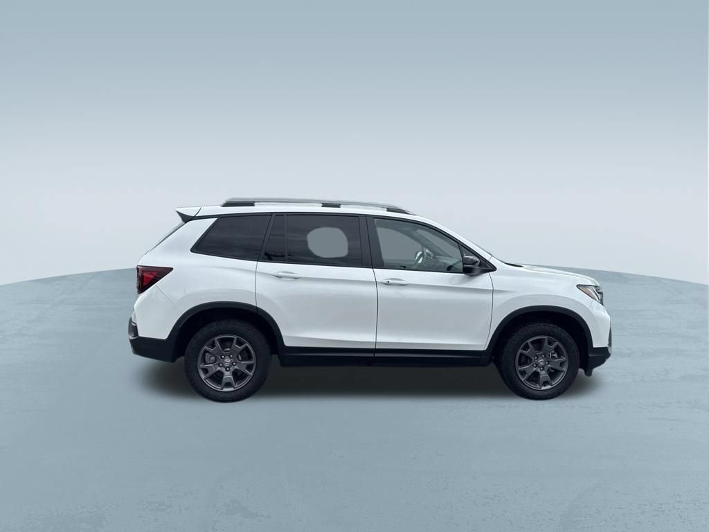 Used 2024 Honda Passport TrailSport image 9