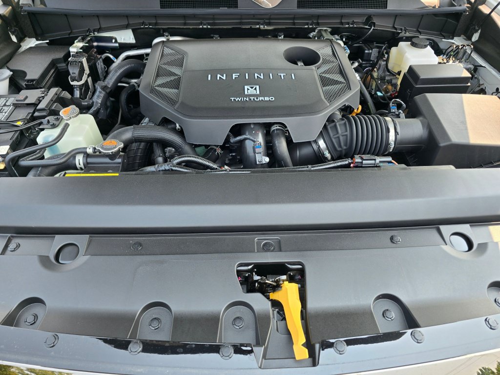 New 2026 INFINITI QX80 4WD w/ Sport Exterior Package image 10