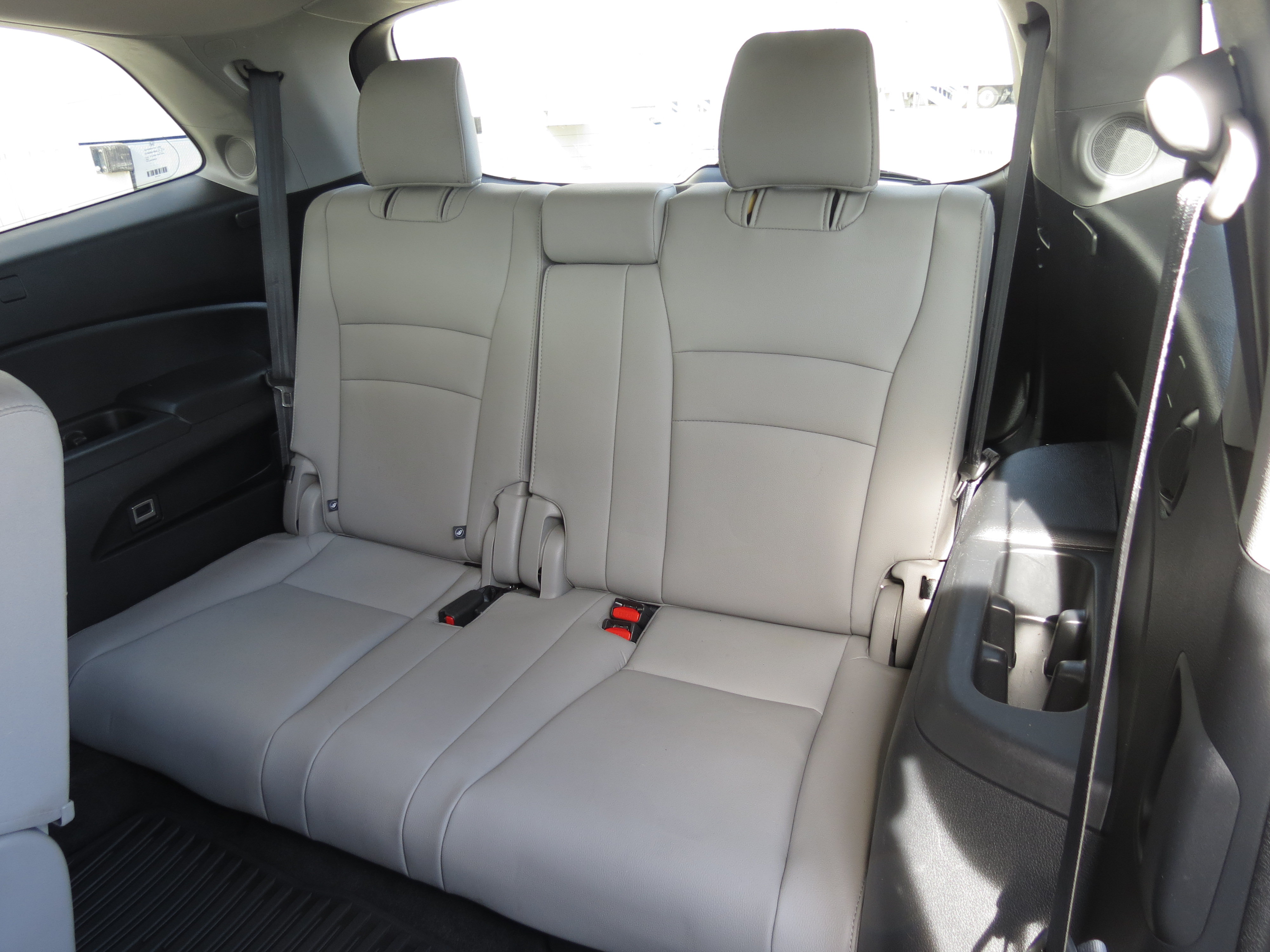 Used 2016 Honda Pilot Touring image 34