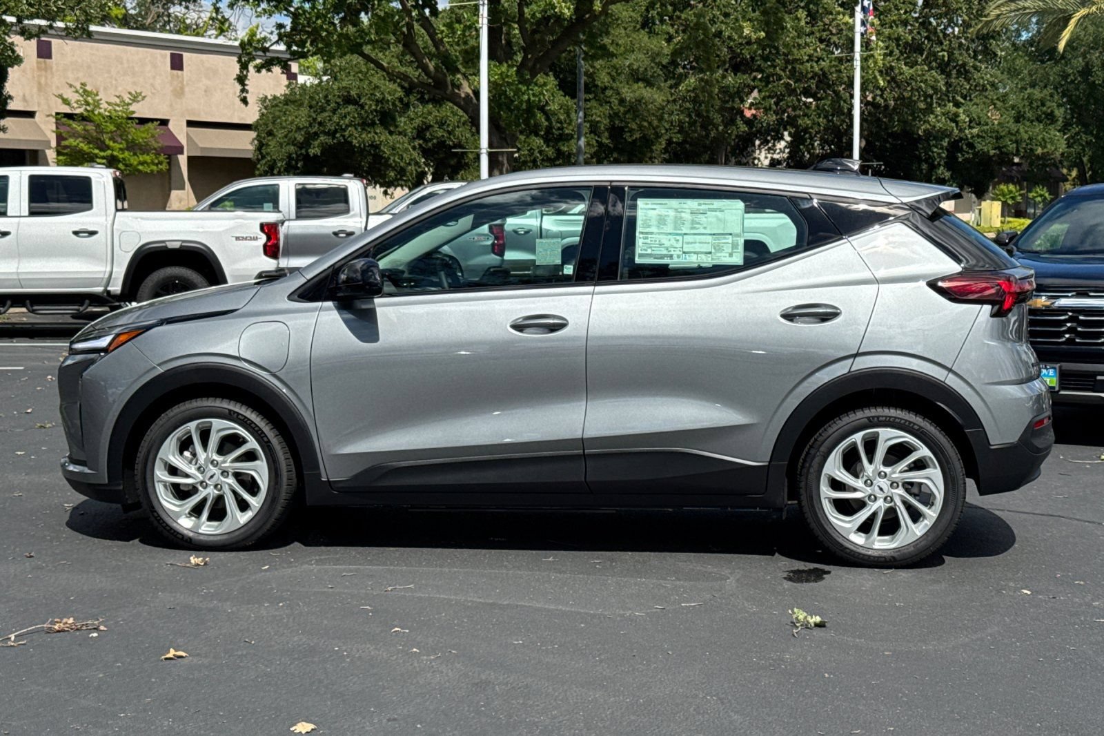 New 2027 Chevrolet Bolt LT w/ Comfort Package FWD image 6