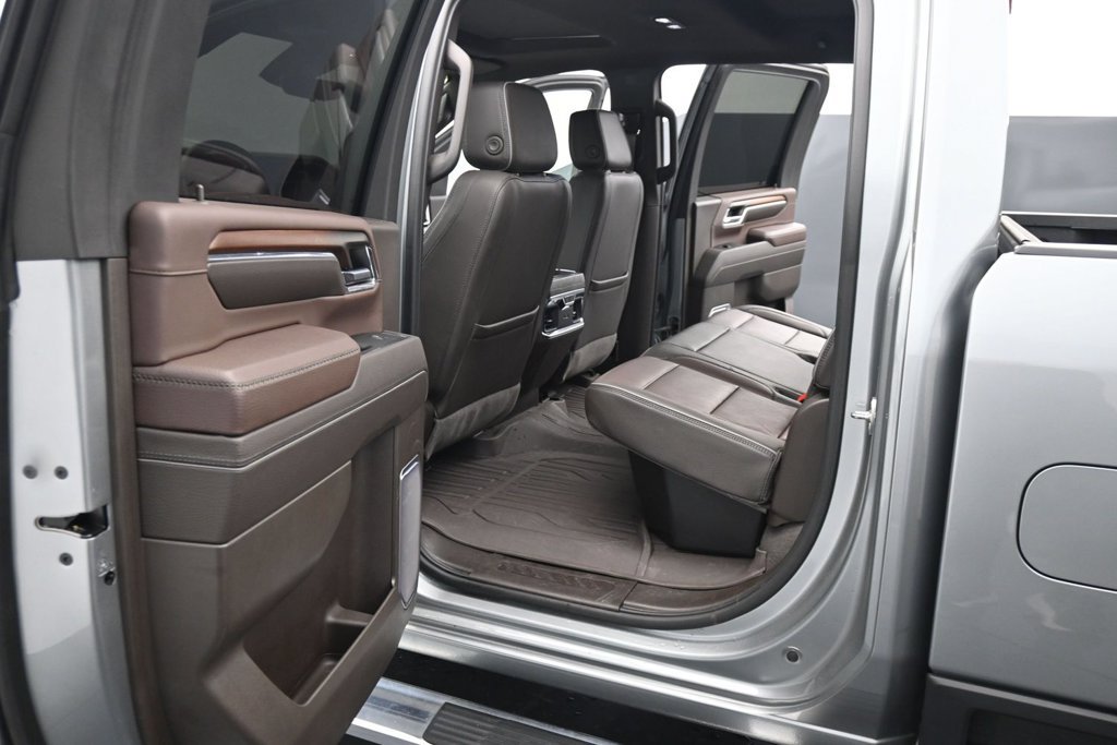 Used 2024 GMC Sierra 2500 Denali w/ Denali Reserve Package AWD/4WD image 16