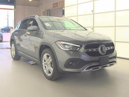 Used 2021 Mercedes-Benz GLA 250 4MATIC w/ Premium Package image 2