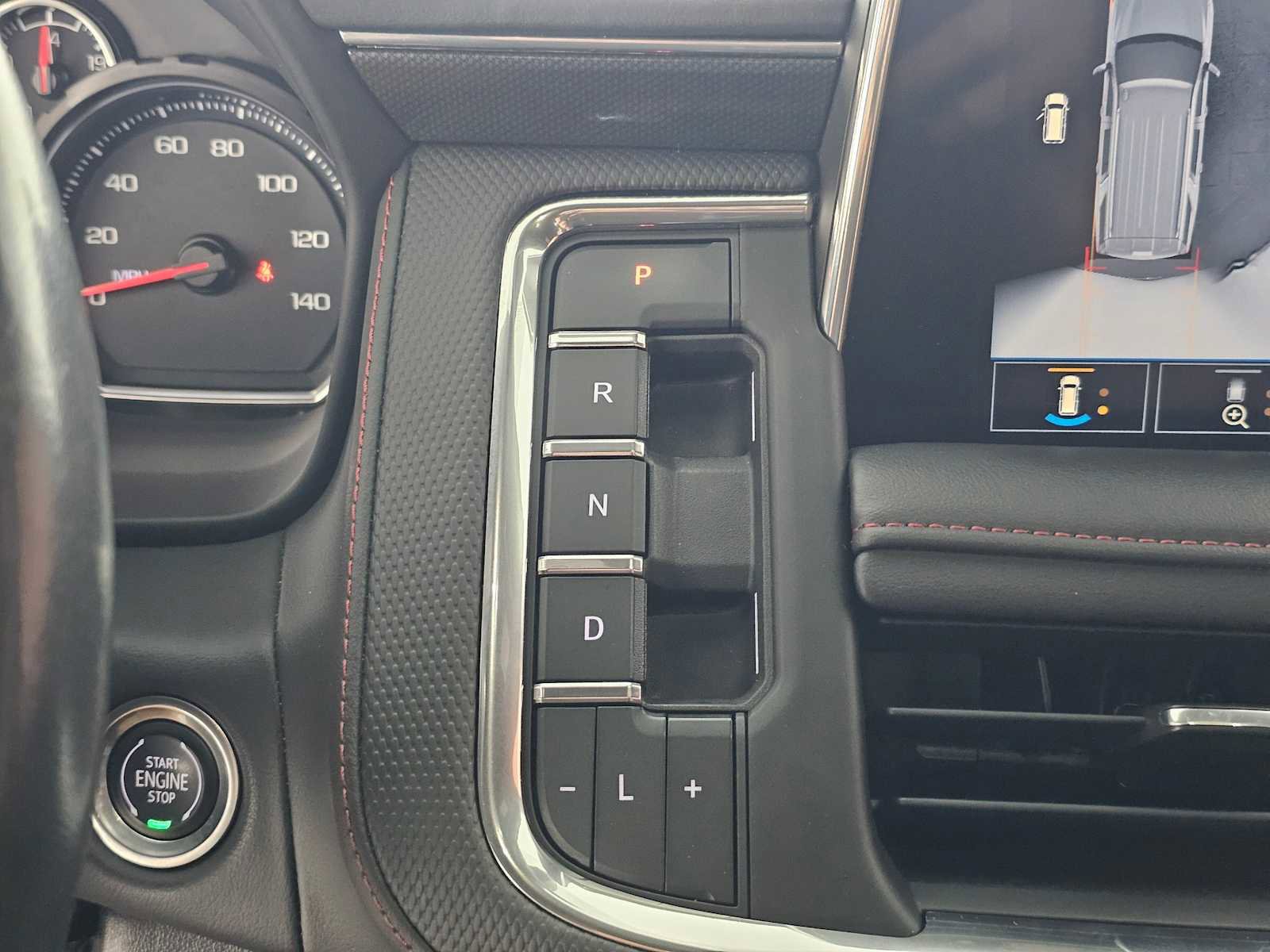 Used 2021 Chevrolet Suburban RST w/ Luxury Package image 34