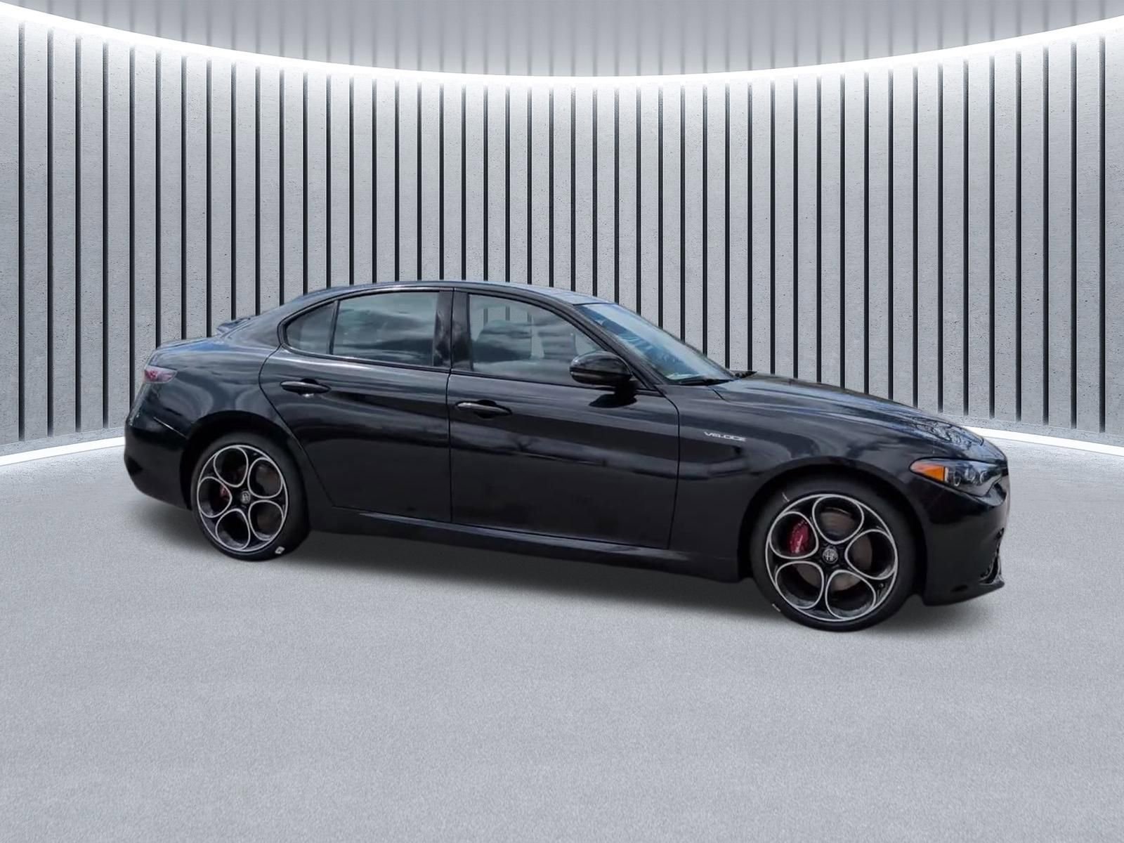 New 2026 Alfa Romeo Giulia AWD image 4