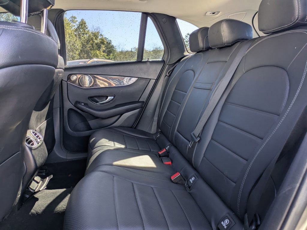 Used 2021 Mercedes-Benz GLC 300 w/ Multimedia Package image 14