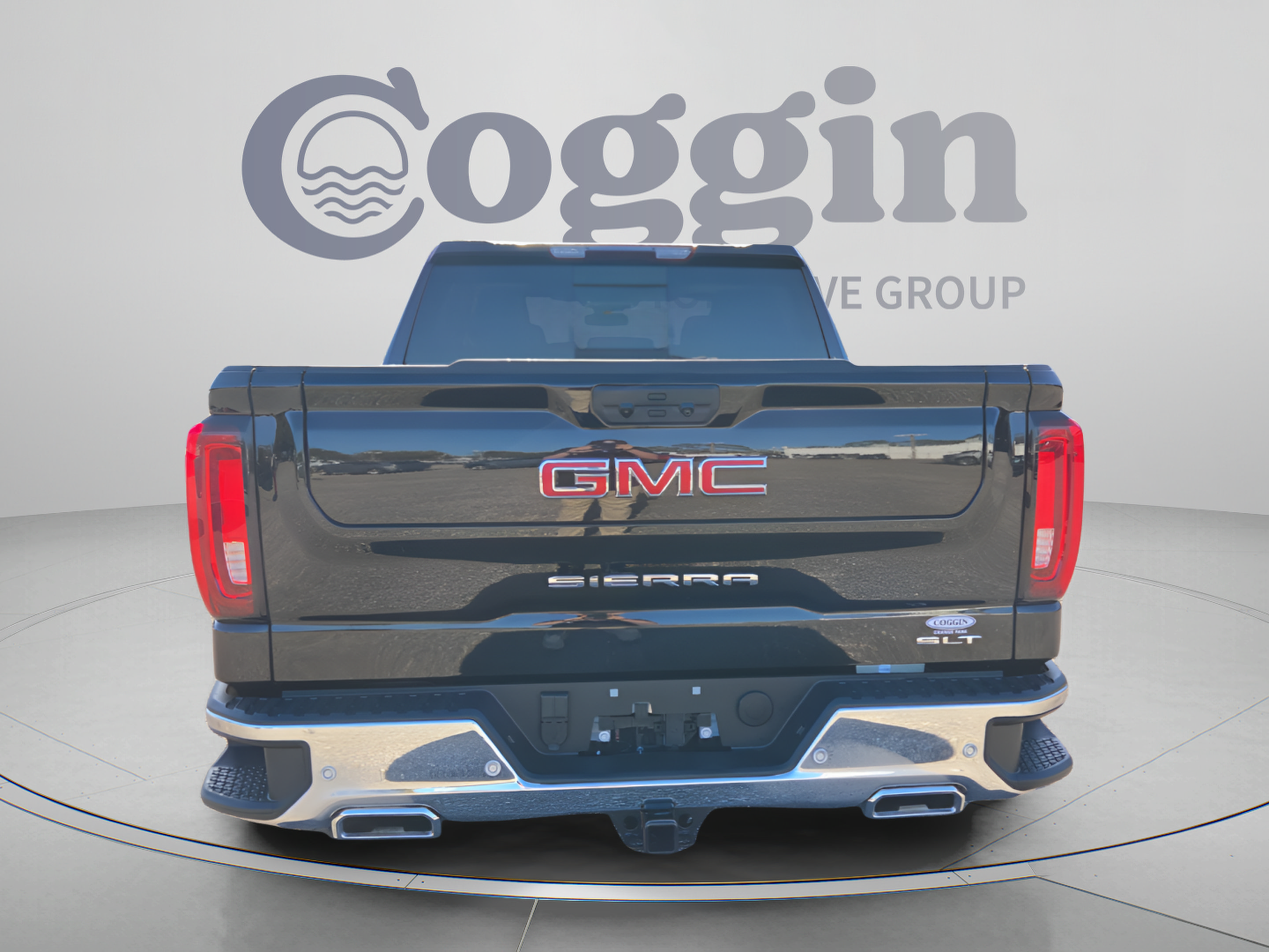 New 2026 GMC Sierra 1500 SLT w/ SLT Premium Plus Package AWD/4WD image 4