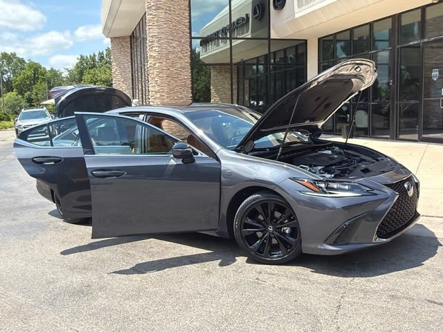 Used 2025 Lexus ES 300h F Sport w/ Accessory Package (Z1) FWD image 9