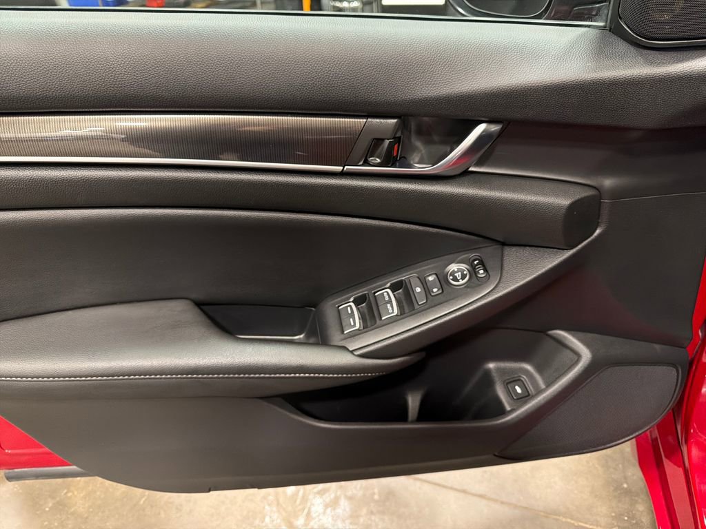 Used 2021 Honda Accord Sport image 14