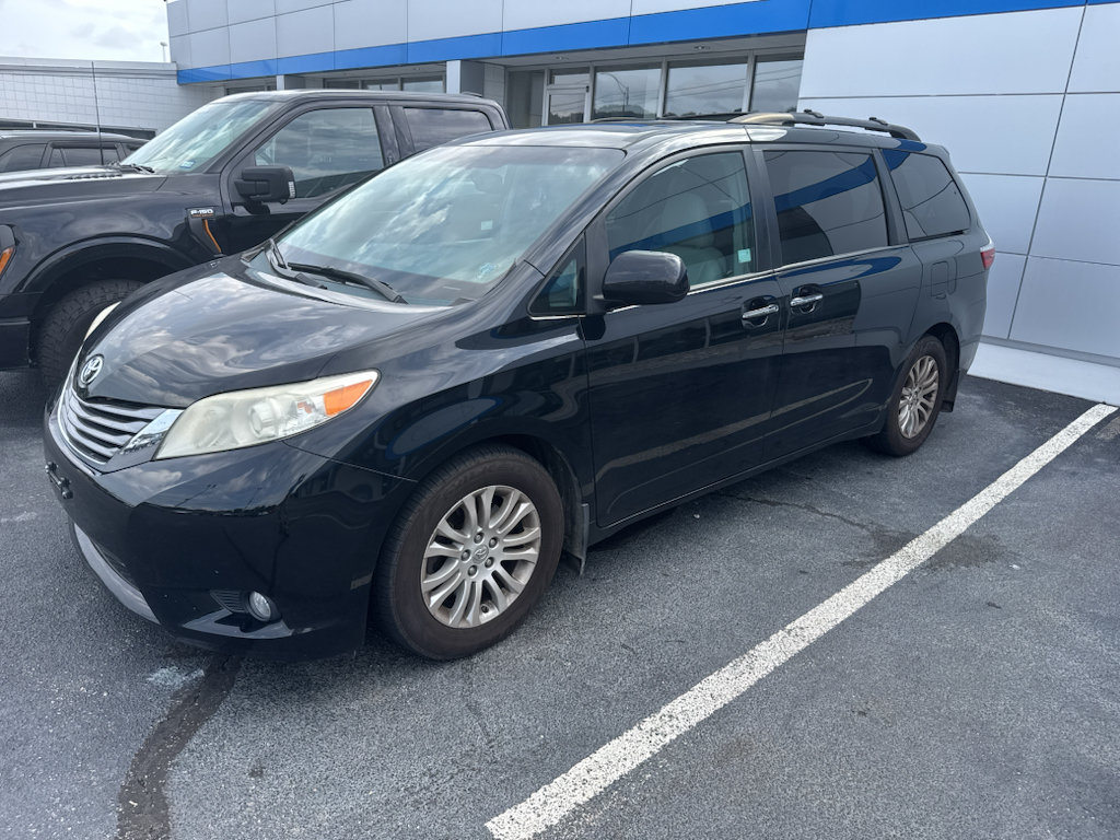 Used 2015 Toyota Sienna XLE Premium