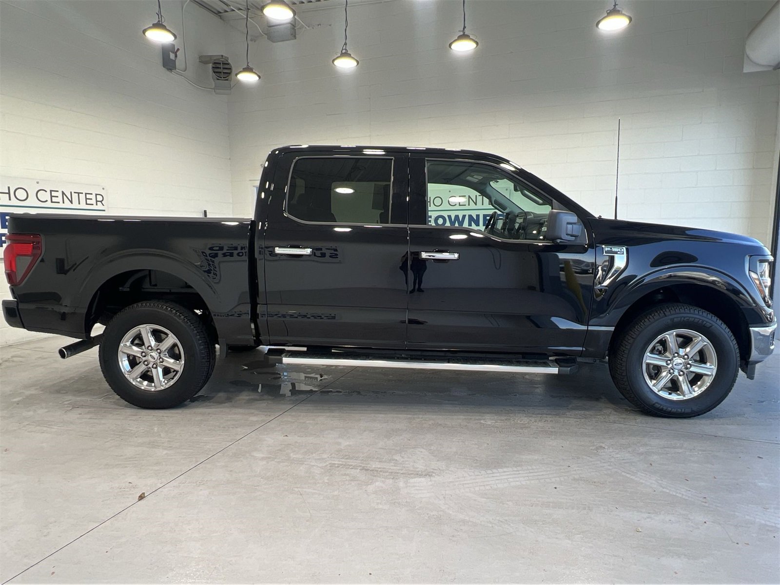 Used 2024 Ford F150 XLT image 9