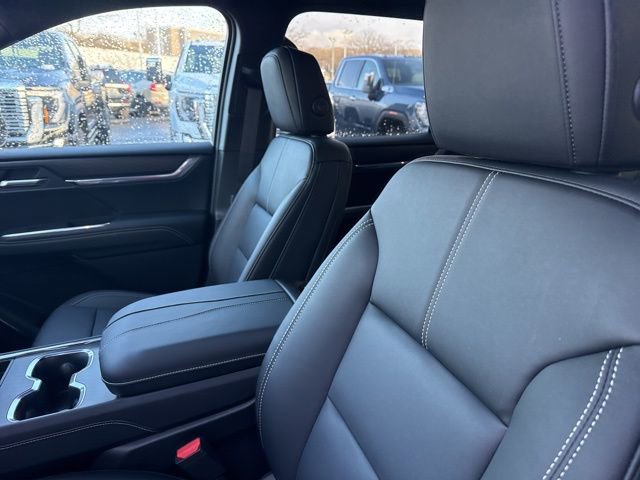 New 2026 GMC Acadia Elevation image 14