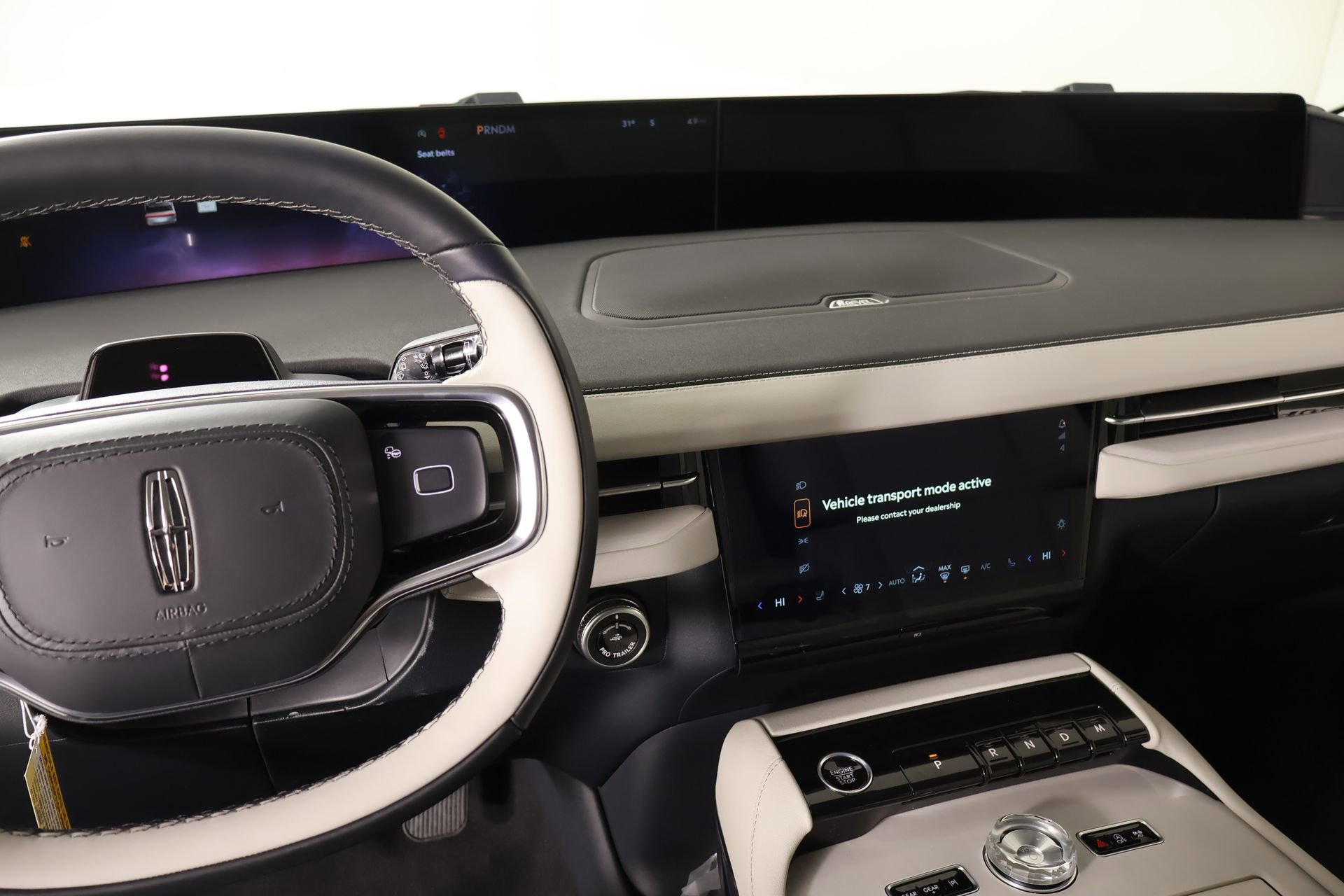 New 2026 Lincoln Navigator Premiere AWD/4WD image 5