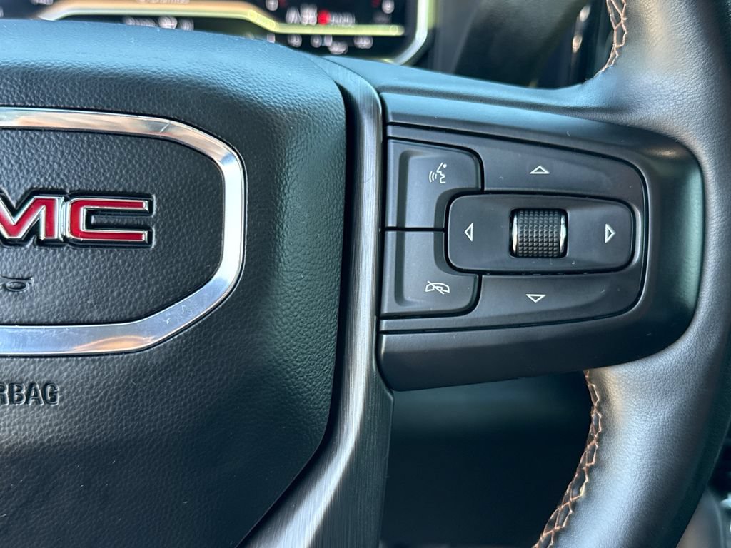Used 2024 GMC Sierra 2500 AT4 w/ AT4 Premium Plus Package AWD/4WD image 18