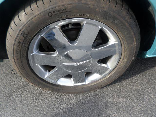 Used 2002 Ford Thunderbird image 32