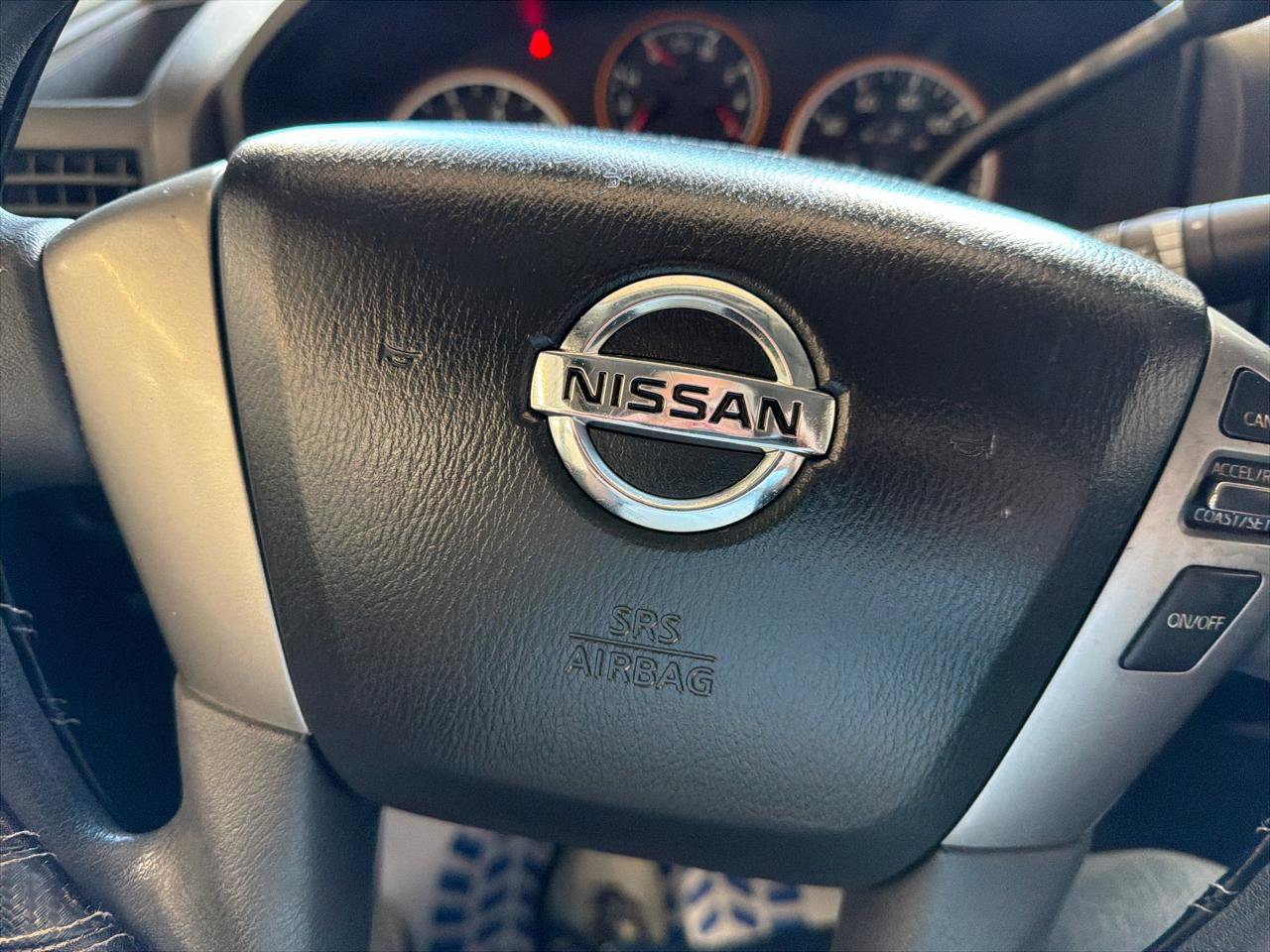 Used 2013 Nissan Titan SV AWD/4WD image 21