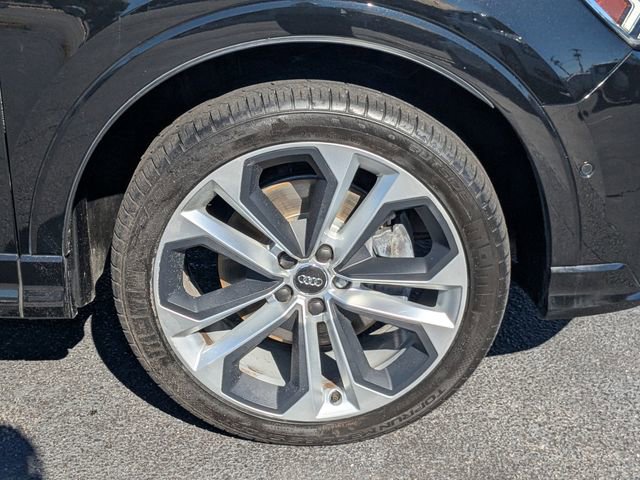 Used 2020 Audi Q3 2.0T Prestige w/ Prestige Package image 13