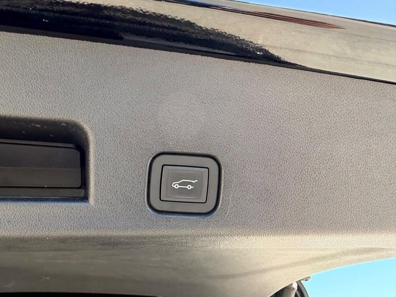 Used 2025 Buick Enclave Sport Touring w/ Super Cruise Package FWD image 6