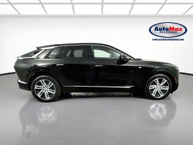 Used 2024 Cadillac Lyriq Tech AWD/4WD image 10