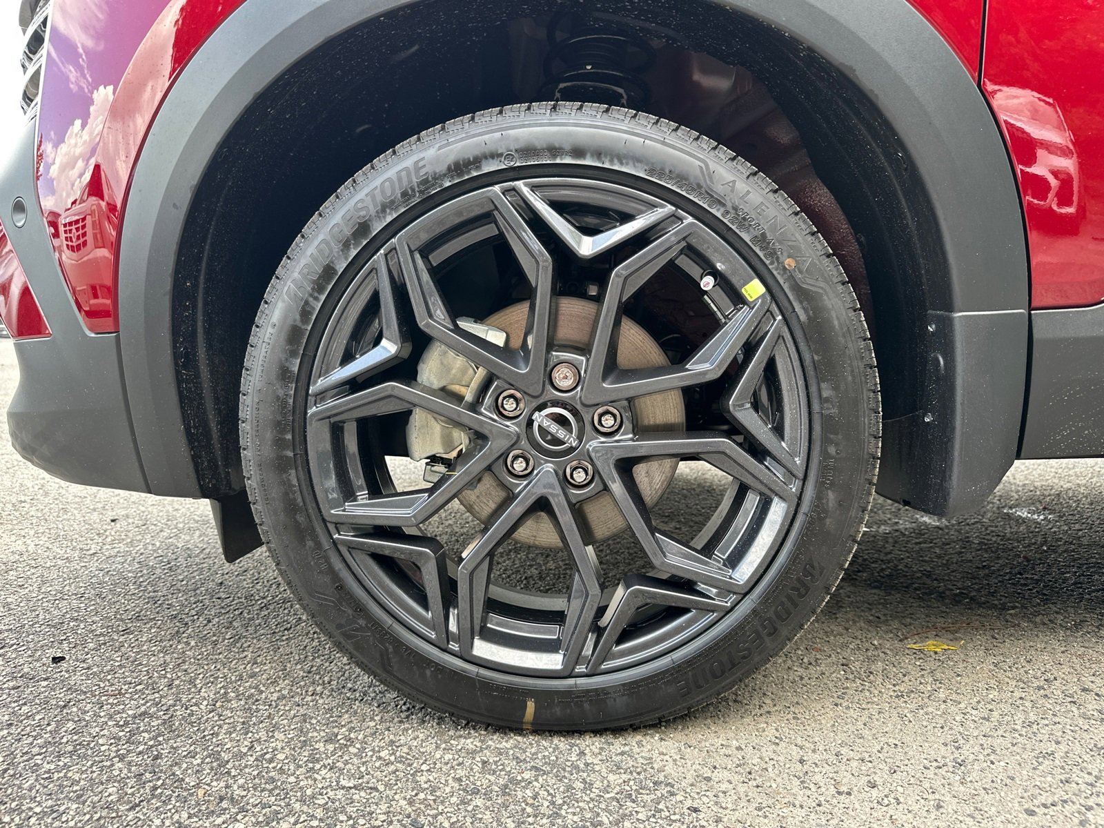 New 2025 Nissan Kicks SR image 11