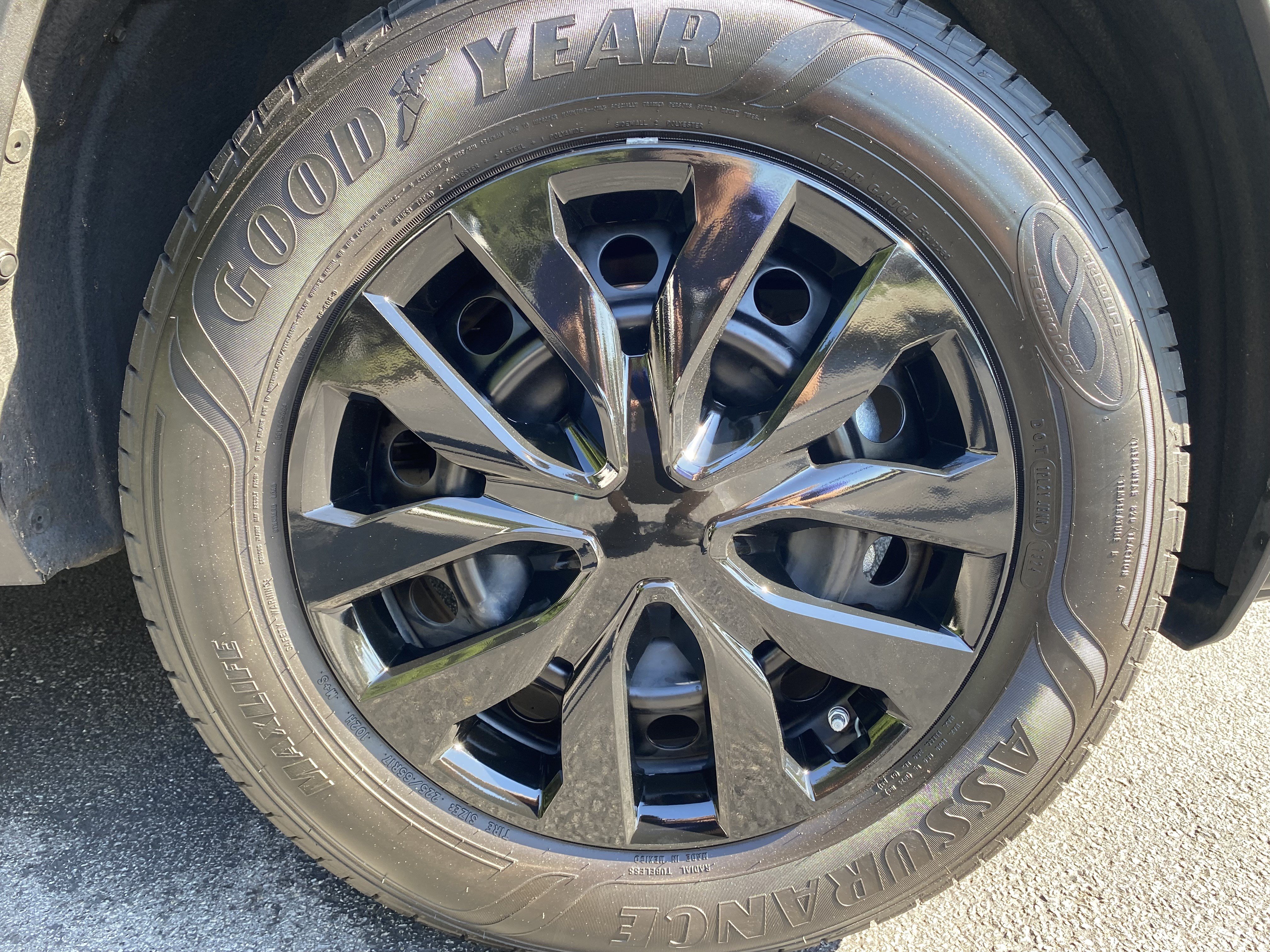 Used 2022 Toyota RAV4 LE FWD image 13