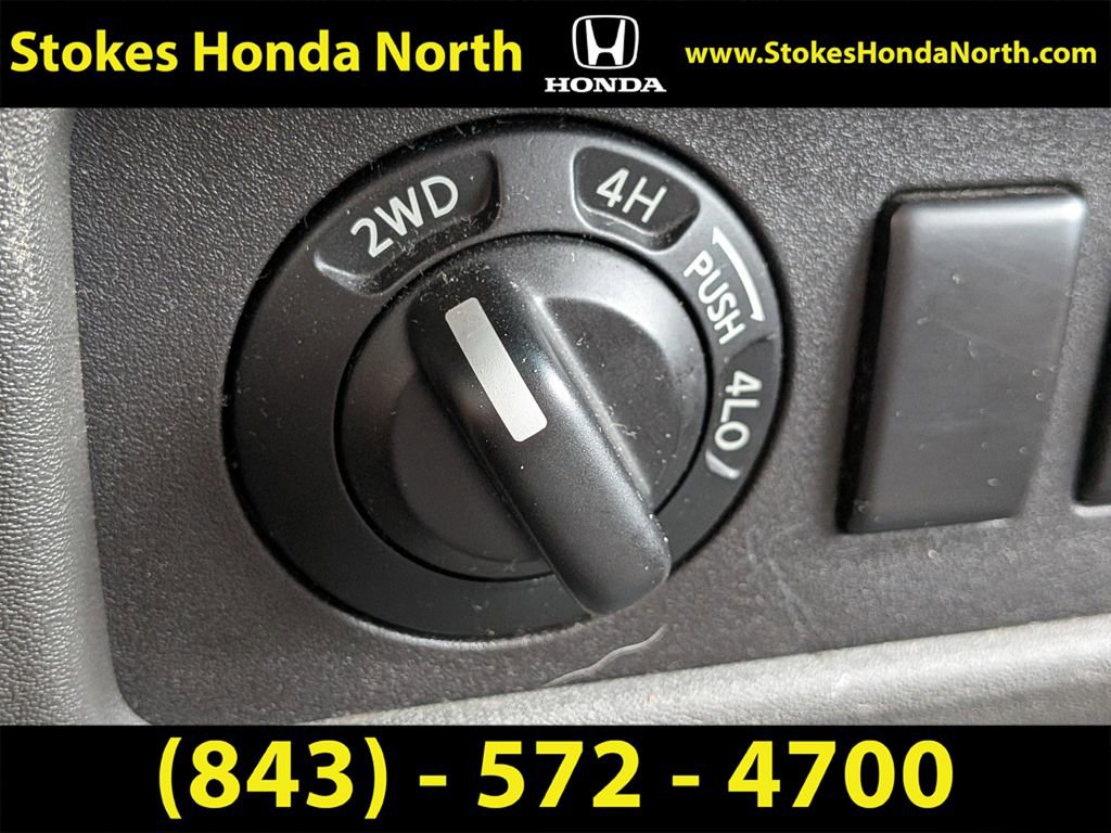 Used 2006 Nissan Xterra X AWD/4WD image 25