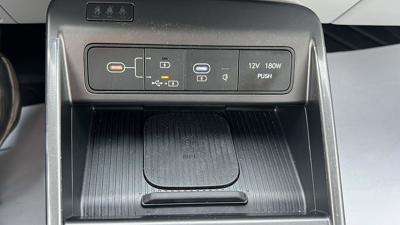 Used 2025 Hyundai Kona SEL image 25