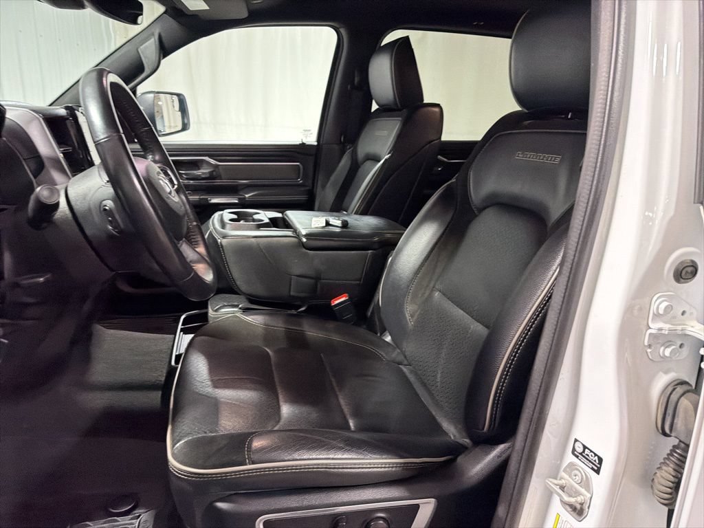 Used 2024 RAM 1500 Laramie AWD/4WD image 5