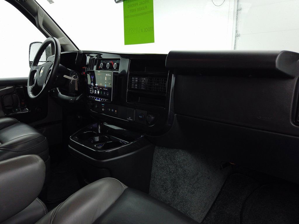 Used 2023 Chevrolet Express 2500 Extended image 40