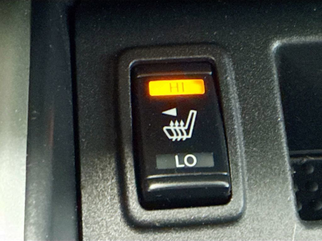 Used 2019 Nissan Titan SV w/ SV Convenience Package AWD/4WD image 21