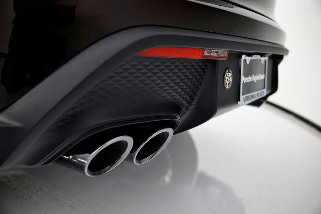 New 2026 Porsche Macan AWD/4WD image 14