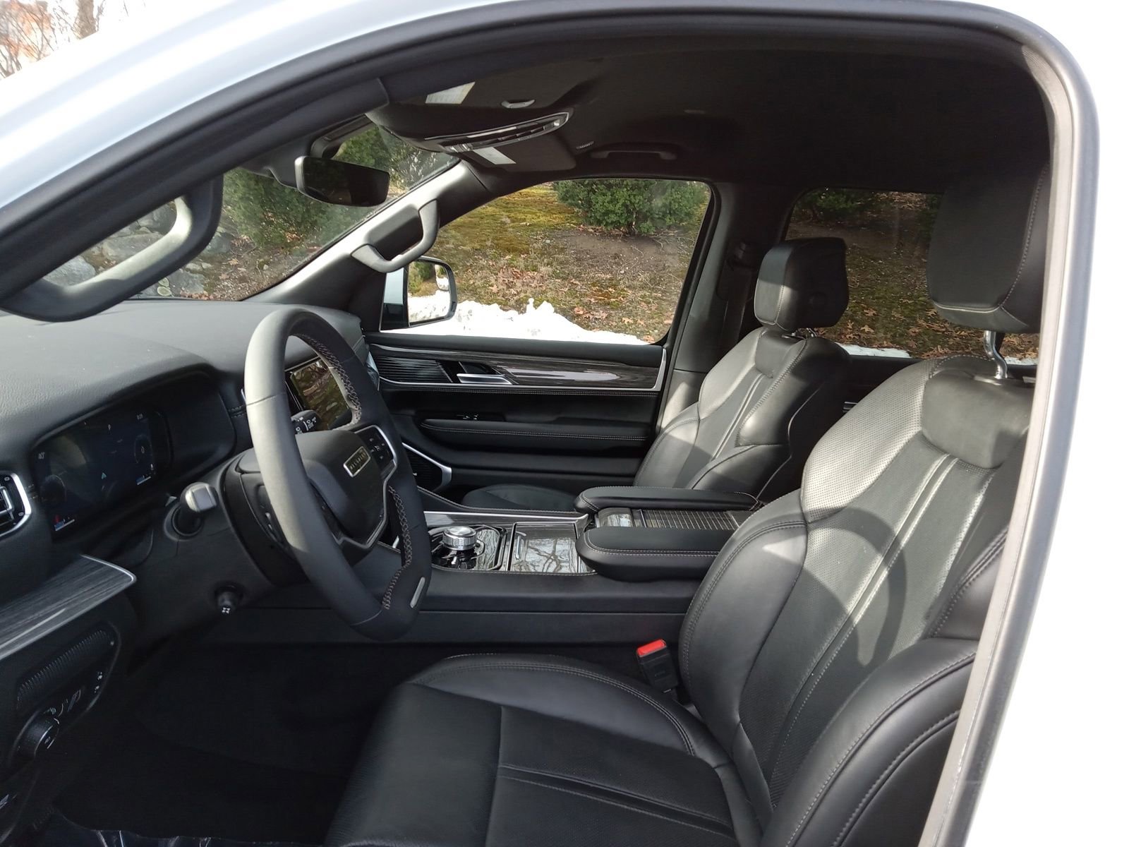 Used 2022 Jeep Wagoneer Series II AWD/4WD image 10