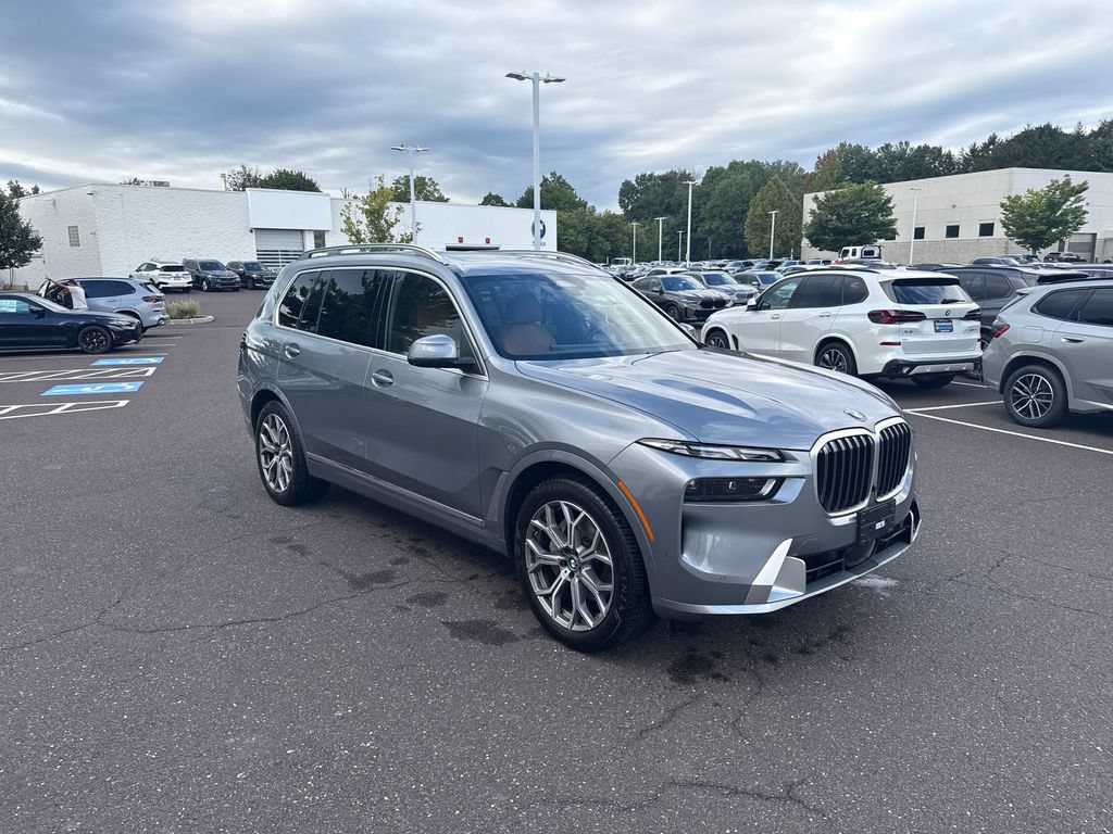 Used 2026 BMW X7 xDrive40i AWD/4WD image 7