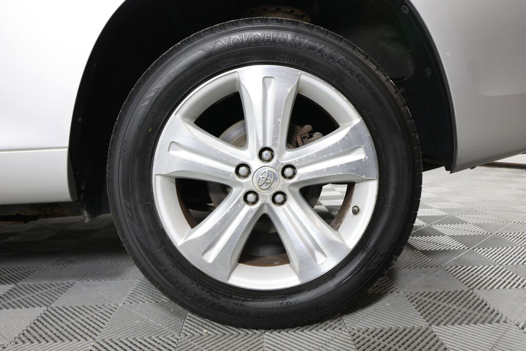 Used 2009 Toyota Highlander Limited AWD/4WD image 8