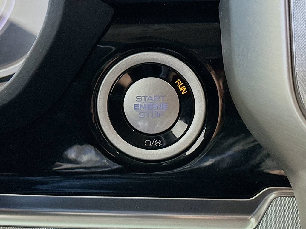 Used 2025 RAM 1500 Tungsten AWD/4WD image 26
