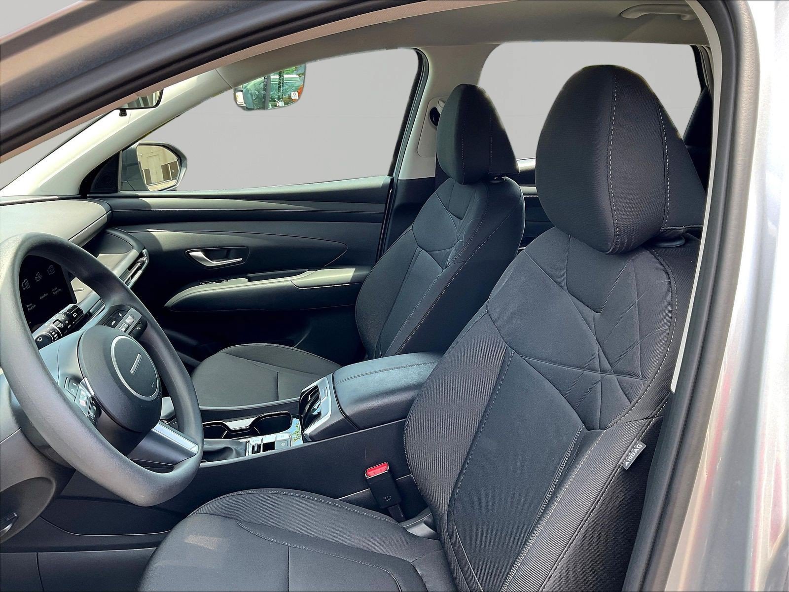 Certified 2025 Hyundai Tucson SE FWD image 21