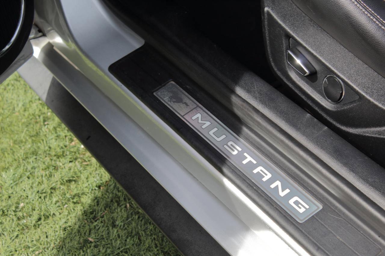 Used 2017 Ford Mustang Premium image 44